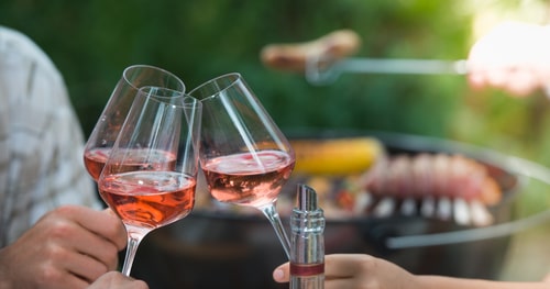 People drinking Rose